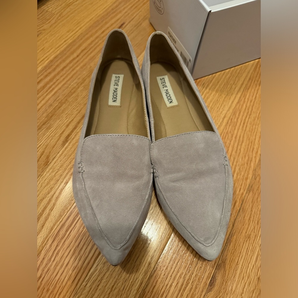Steve Madden flats - barely worn